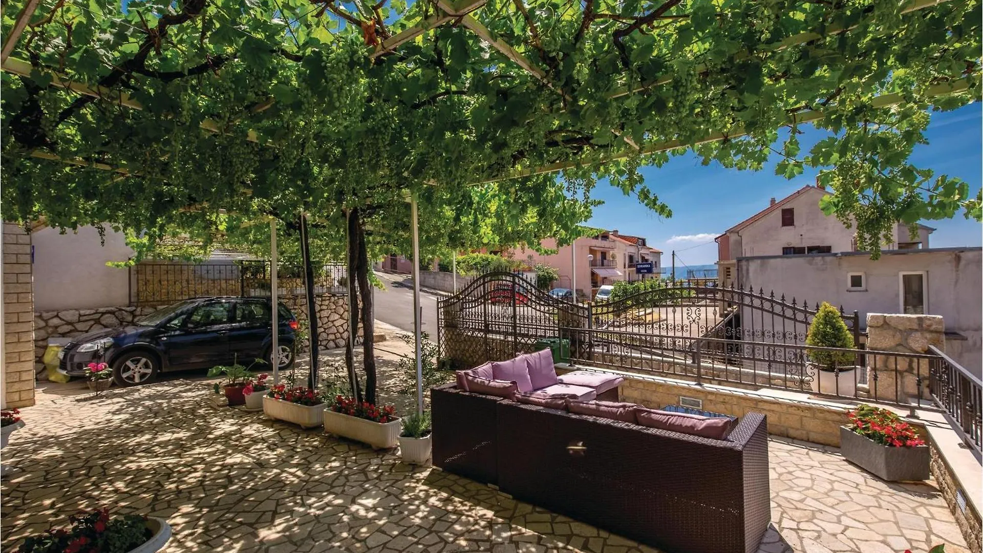 Nice Apartment In Crikvenica With Wifi 0*,