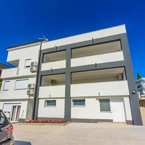  Apartment Cvetkovic
